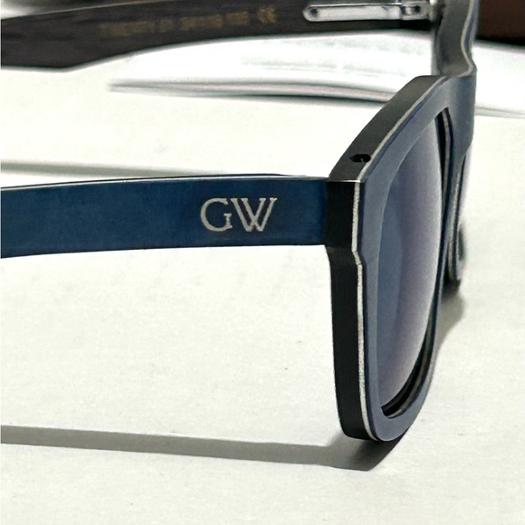 COPY - Gold & wood Sunglass main image 10